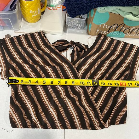 Xhilaration Sexy Vneck Womens Cropped Short Sleeve Y2K Brown Striped Tie Back S - Picture 4 of 5